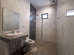 Pause Pool Villa by Replay