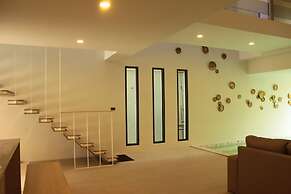 Pause Pool Villa by Replay