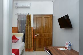 OYO 1303 Golden Inn 2