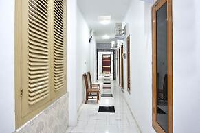 OYO 1303 Golden Inn 2