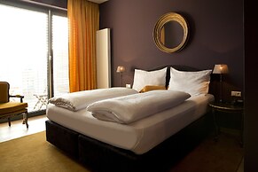 Hotel Lava Inn
