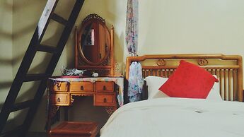 Love nostalgia No. 53 B&B