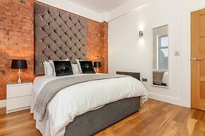 Swan Street Penthouse