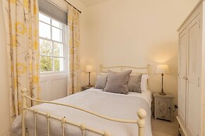 Luxury Apartments - Queen Circus