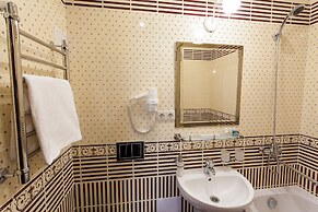 Alex Residence Hotel