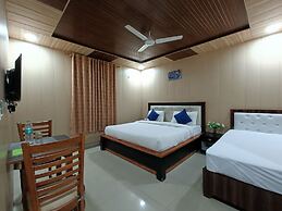 Crystal LakeView Homestay