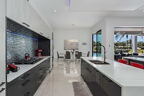 Villa Cosmopolitan by Vacationhit