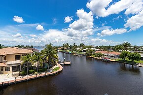 Villa Cosmopolitan by Vacationhit