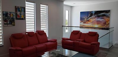 Villa Cosmopolitan by Vacationhit