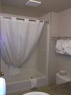 Foxwood Inn & Suites