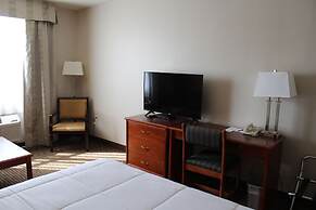 Foxwood Inn & Suites