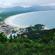 Dona Floripa Suites e Apartamentos