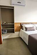 Dona Floripa Suites e Apartamentos