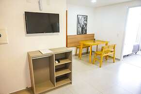 Dona Floripa Suites e Apartamentos