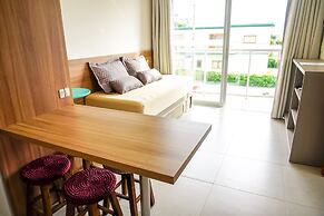 Dona Floripa Suites e Apartamentos