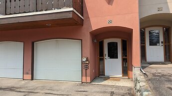 Snow Creek Village #20 By Bear Country