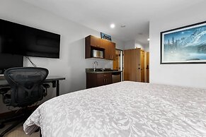 Kookaburra Lodge #302 By Bear Country