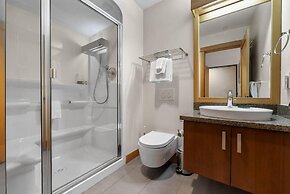 Kookaburra Lodge #302 By Bear Country