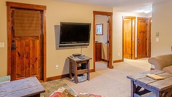 Woodhaven #32 By Bear Country