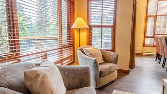 Woodhaven #32 By Bear Country