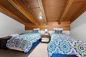 Kookaburra Lodge #401 By Bear Country