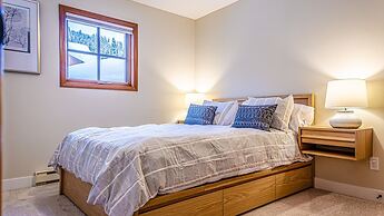 Trails Edge #25 By Bear Country