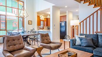 Trails Edge #25 By Bear Country