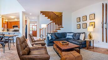 Trails Edge #25 By Bear Country