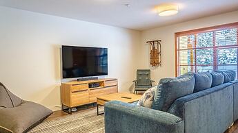 Trails Edge #25 By Bear Country