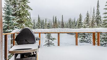 Woodhaven #36 By Bear Country