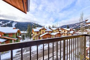 Trails Edge #17 By Bear Country