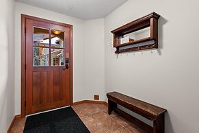 Trails Edge #17 By Bear Country