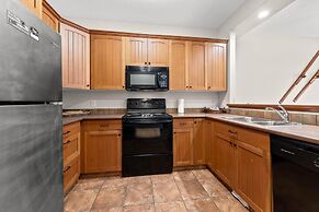 Trails Edge #17 By Bear Country