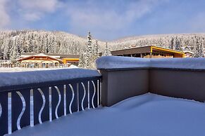 Kookaburra Lodge #203 By Bear Country