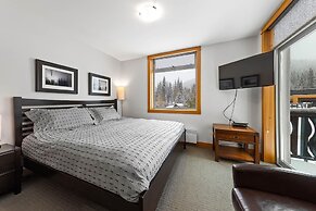 Kookaburra Lodge #203 By Bear Country