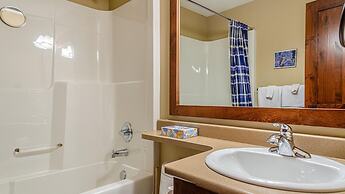 Trappers Landing #06 By Bear Country