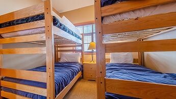 Trails Edge #03 By Bear Country