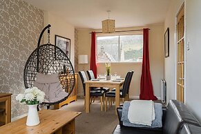 Royal Mile 2BR Apartment Private Balcony