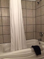 Maple Leaf Motel & RV Resort