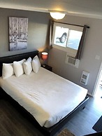 Maple Leaf Motel & RV Resort