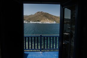 Amorgis Seaside Villa