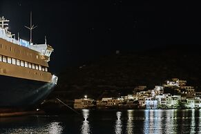 Amorgis Seaside Villa