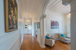 Magnificent Karaka Estate with Swimming Pool