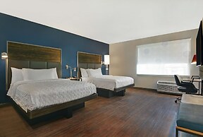 Tru by Hilton Springfield Downtown