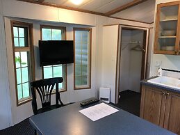 Hakuba Canadian Lodge