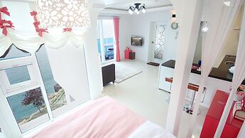 Namhae Blue & White Pension