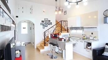 Namhae Blue & White Pension