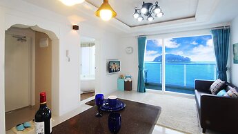 Namhae Blue & White Pension