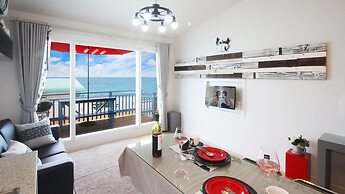 Namhae Blue & White Pension