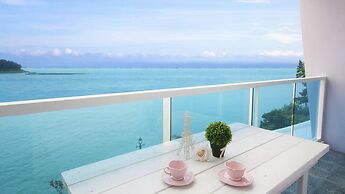 Namhae Blue & White Pension